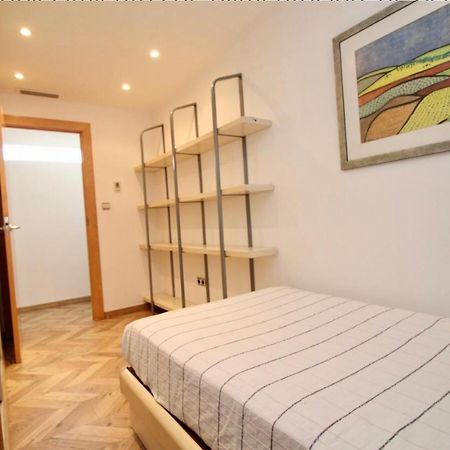 Lujoso Apartamento En 1ª Linea Recien Reformado سانتا بولا المظهر الخارجي الصورة